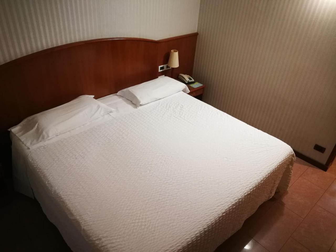 גמונה דל פריולי Hotel Willy מראה חיצוני תמונה